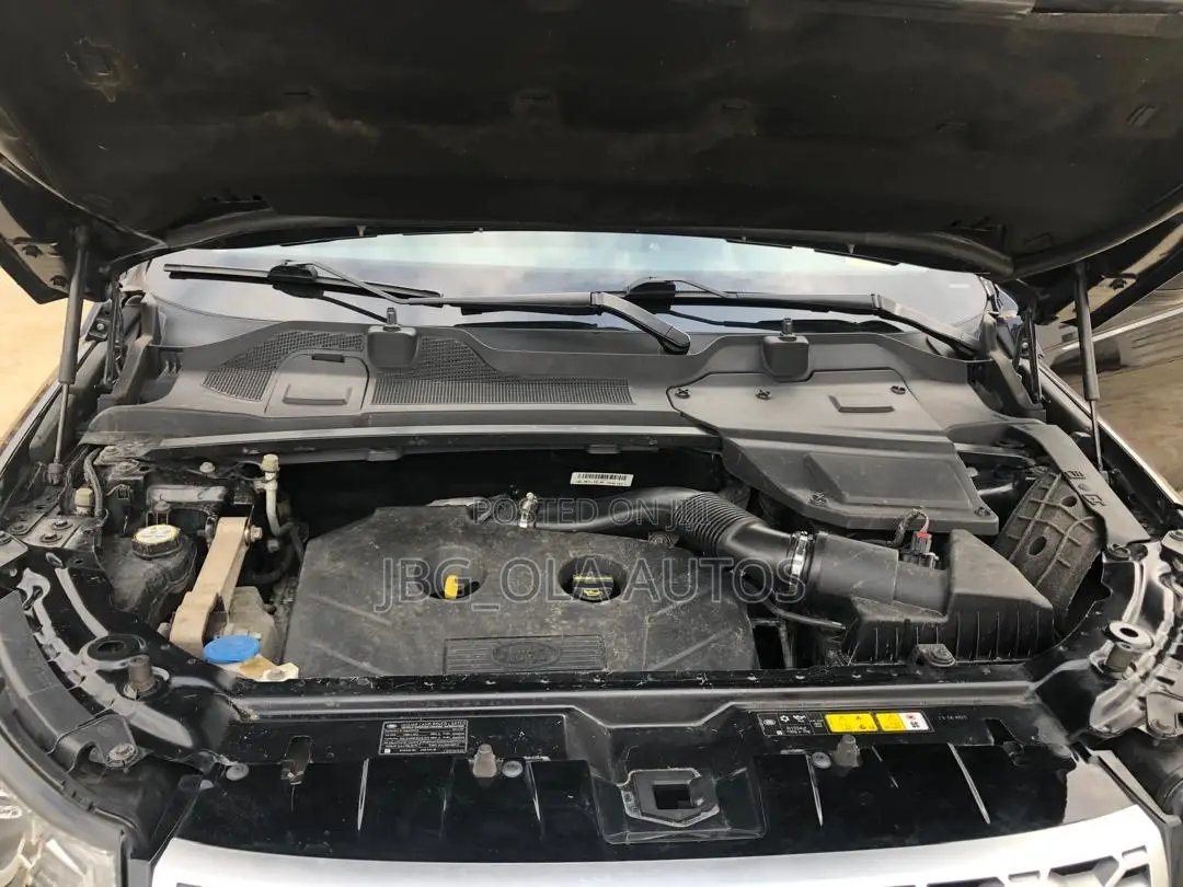 Land Rover Discovery 2016 Black