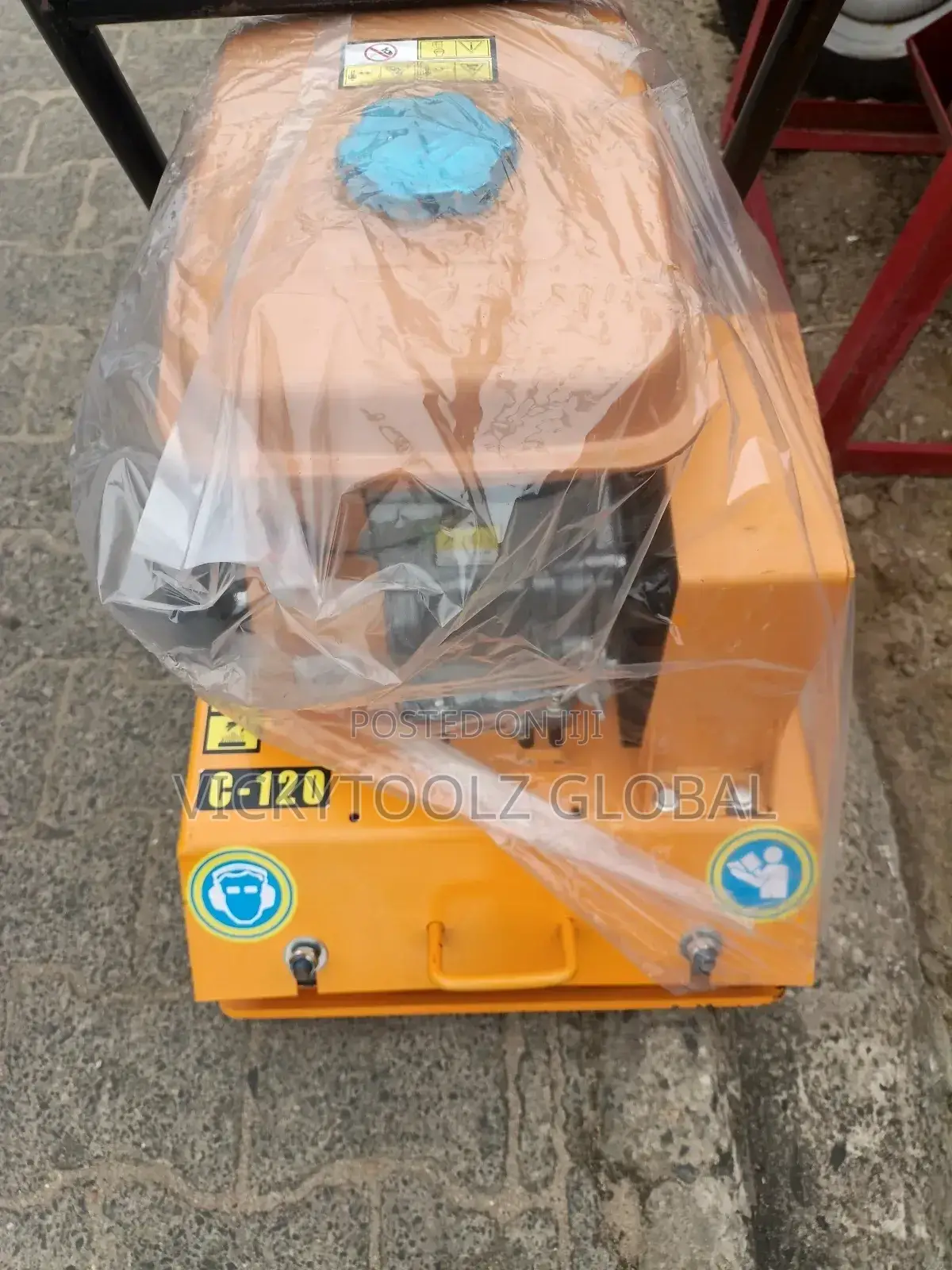 C-120 Petrol Compactor ( Moves Front and Back)