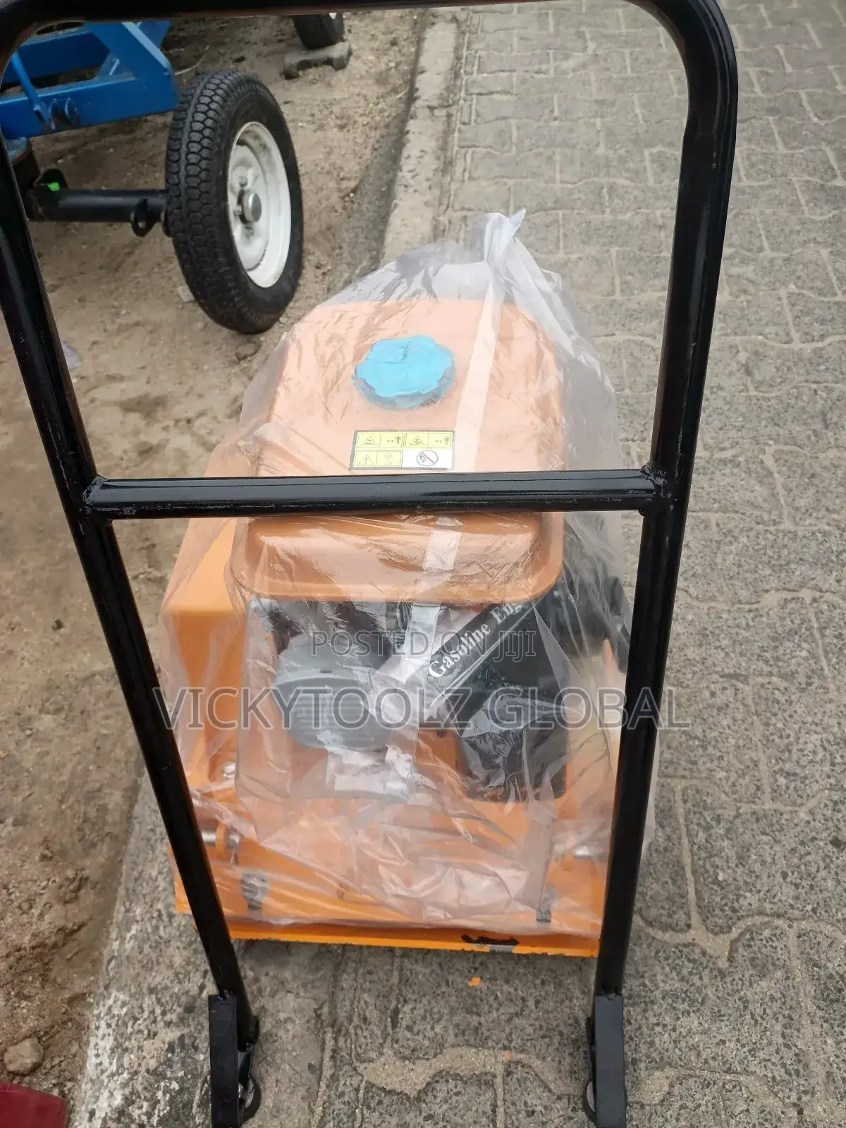 C-120 Petrol Compactor ( Moves Front and Back)