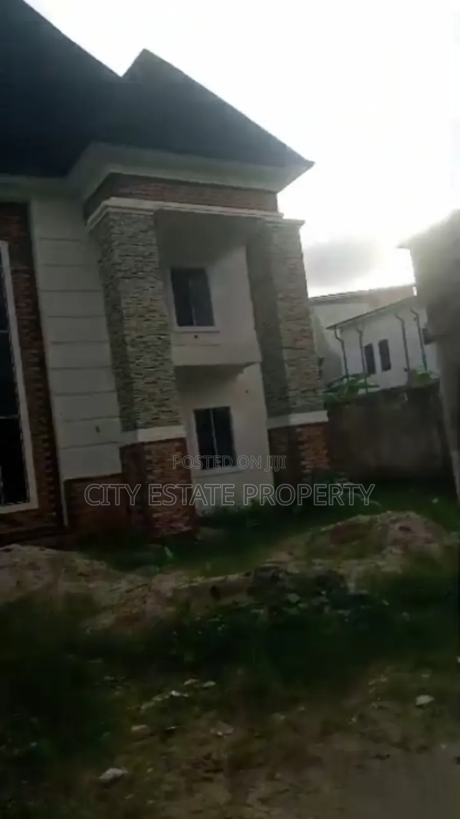 Furnished 4bdrm Duplex in Shell Corp. Estate, Port-Harcourt for sale
