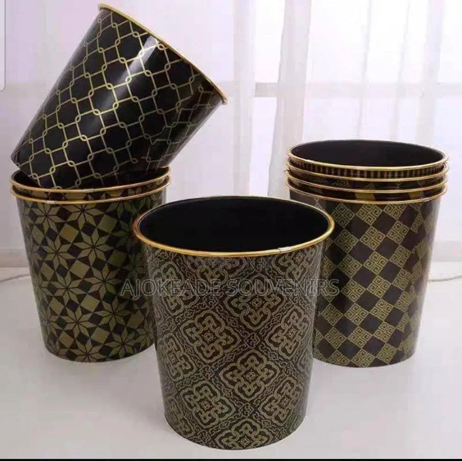 Dustbin Available For Souvenirs