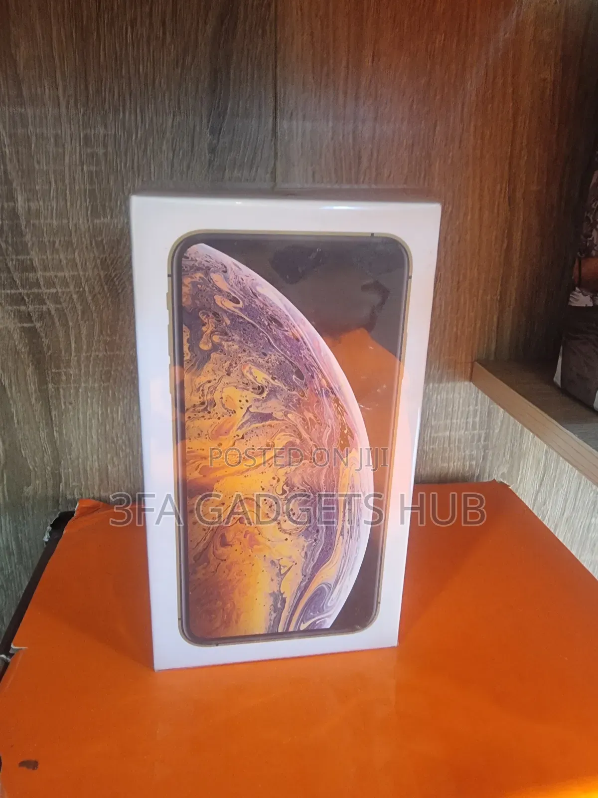 New Apple iPhone XS Max 256 GB Gold