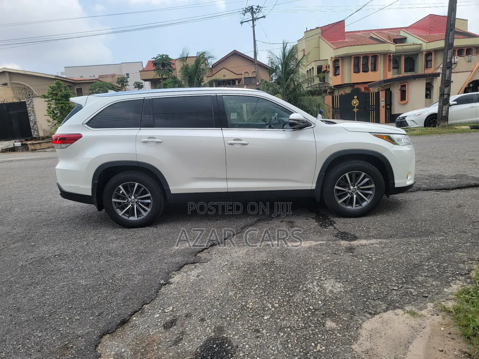 Toyota Highlander XLE 2019 Silver