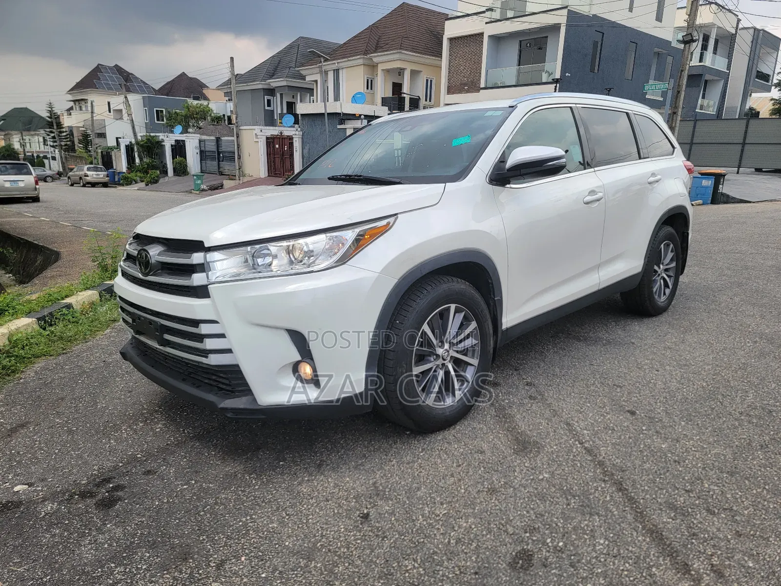 Toyota Highlander XLE 2019 Silver