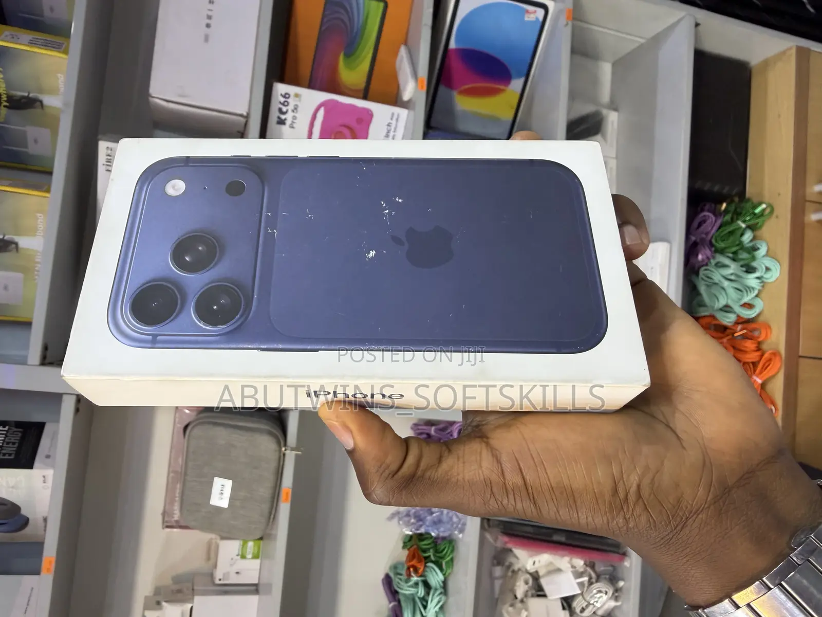 New Apple iPhone 17 Pro 256 GB Blue