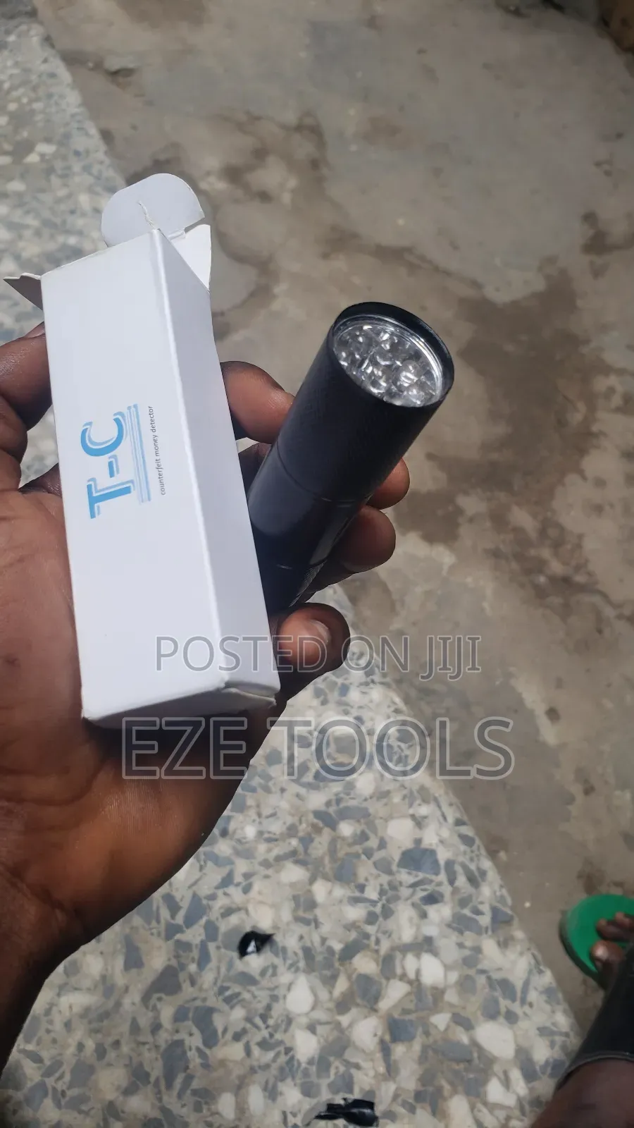 Counterfeit Money Detector