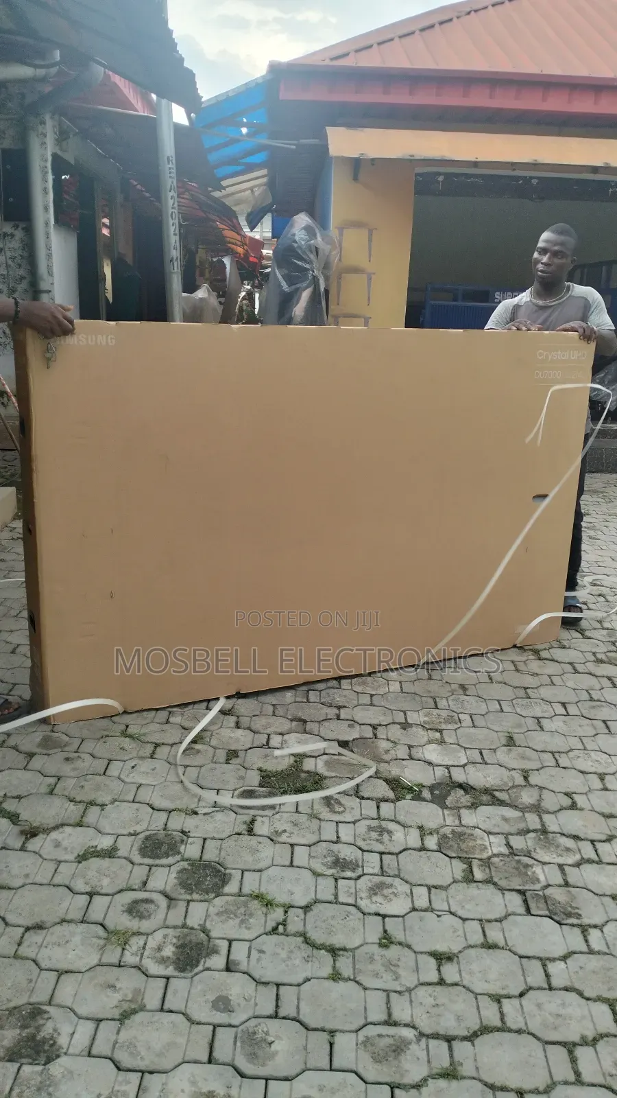 Samsung Ua85du7000umte - 85" Uhd,
Purcolor, Upscaling,Tizen Os