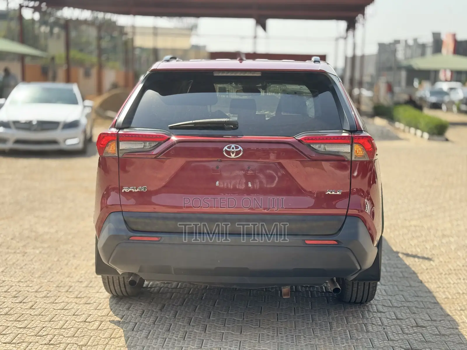 Toyota RAV4 XLE AWD 2020 Burgundy