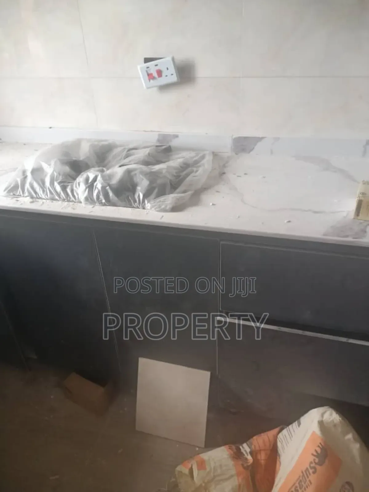 3bdrm Apartment in Opebi for sale