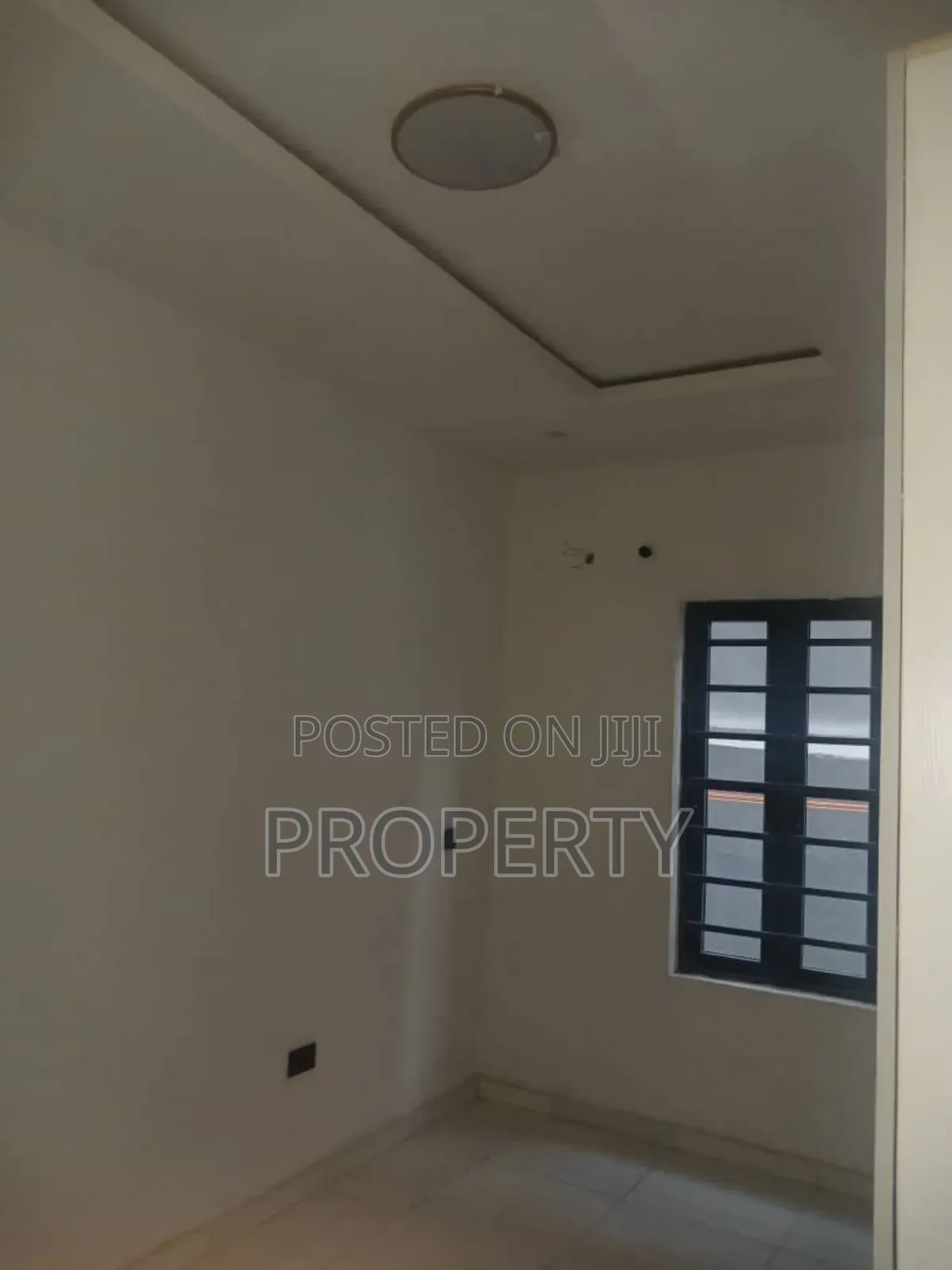 3bdrm Apartment in GRA Phase 2 Shangisha for sale