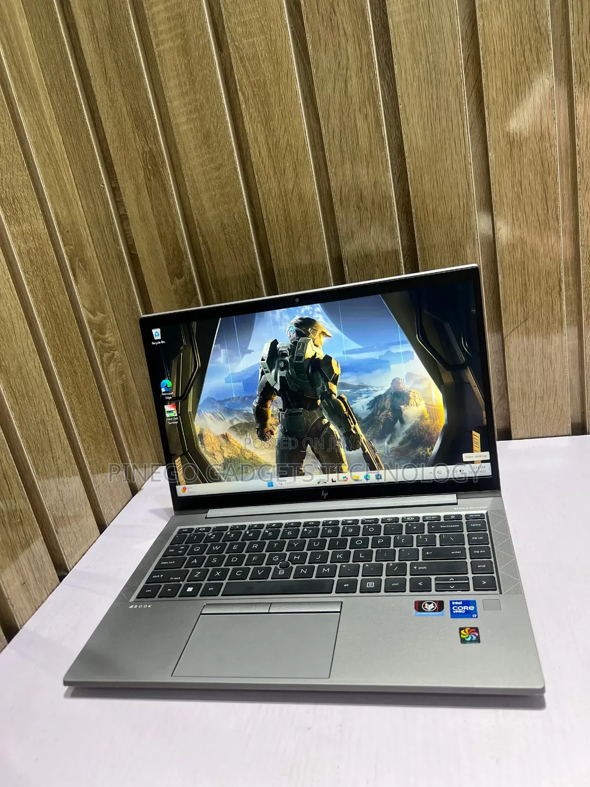 Laptop HP ZBook Firefly G8 32GB Intel Core i7 SSD 1T