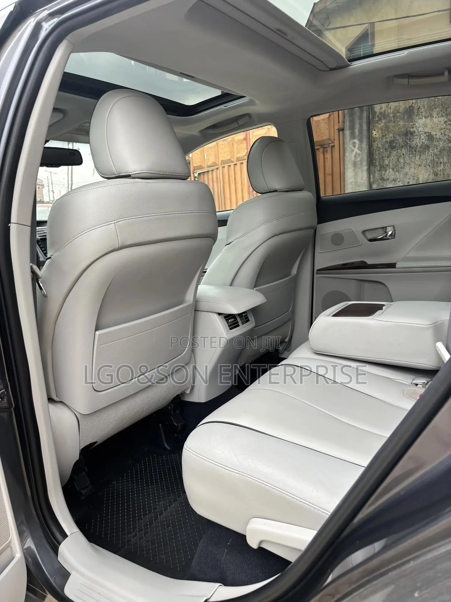 Toyota Venza V6 2010 Gray