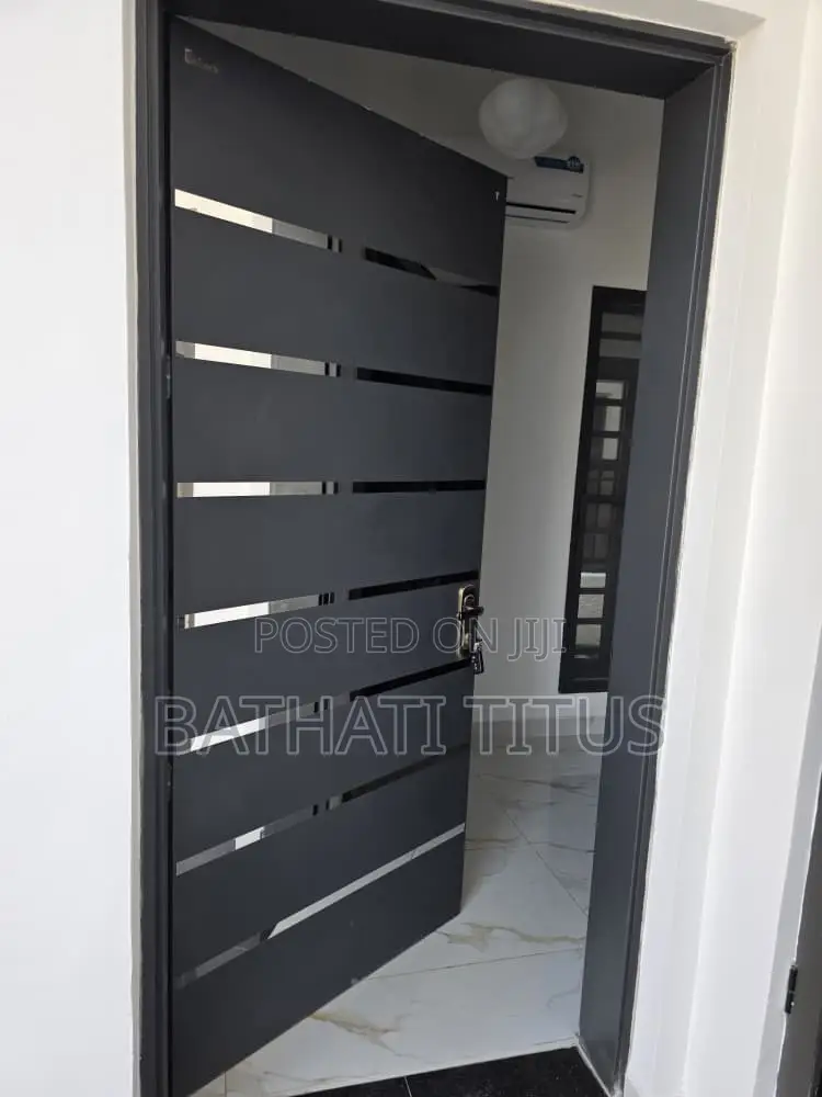 4bdrm Duplex in Jahi for sale