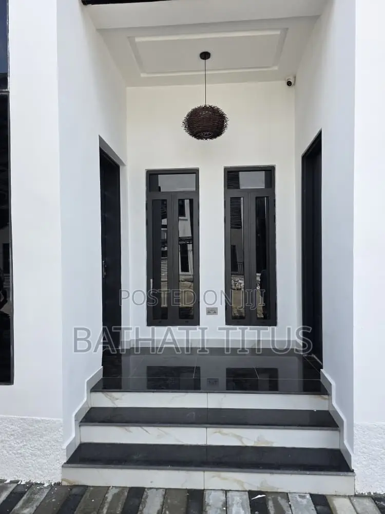 4bdrm Duplex in Jahi for sale