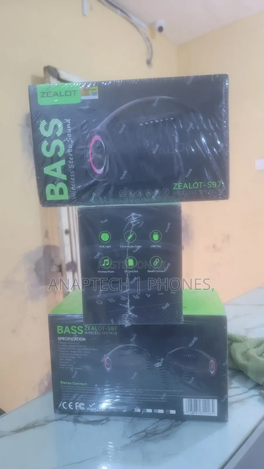 Zealot S97 Stereo Super Sound, When Turned on the Distance Is Within 1