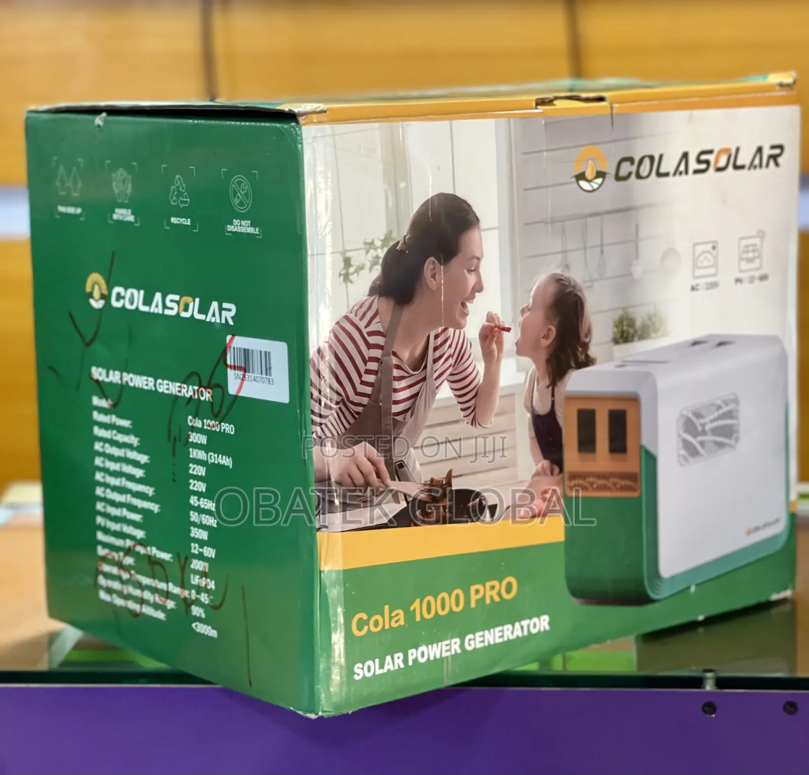Cola 1000 Pro Solar Generator