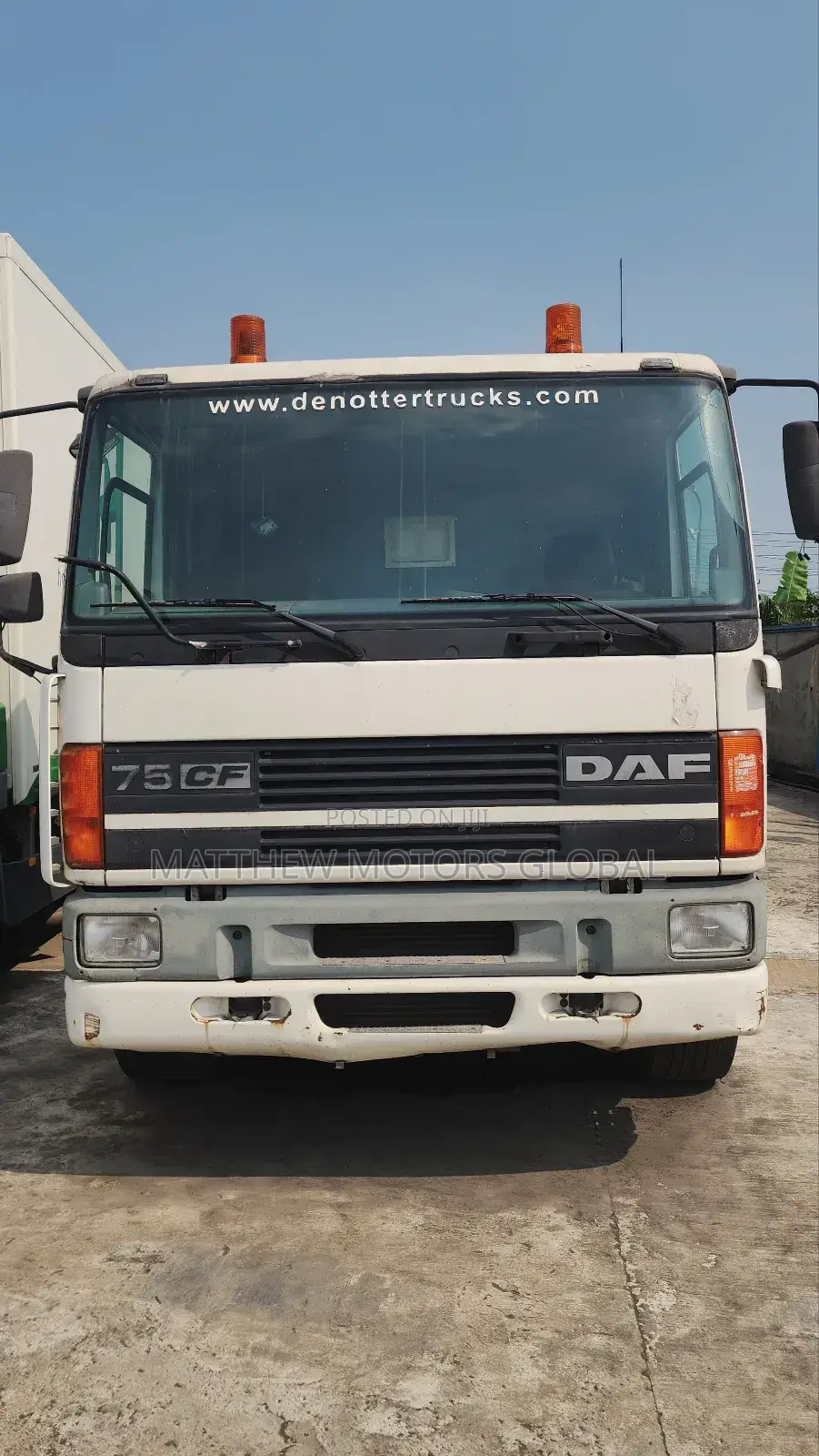 Super Clean Foreign Used Daf 75 Cf Garbage Compactor Truck