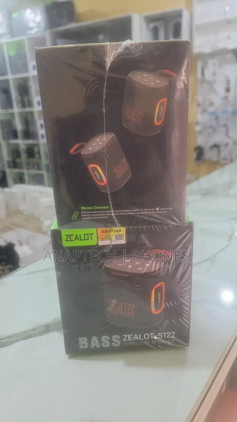 Zealot S122 Stereo Super Bass Wireless Speaker When Both Machines