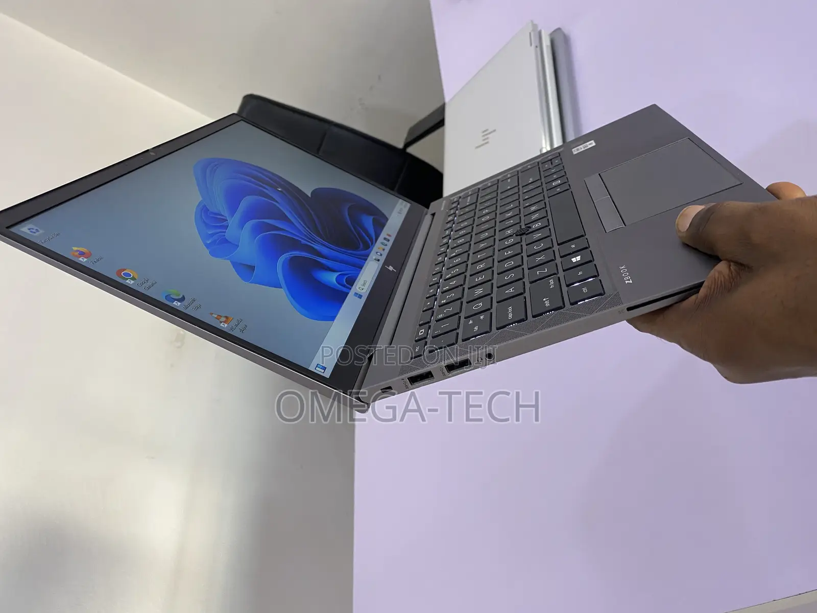 Laptop HP ZBook Firefly 14 G7 16GB Intel Core i5 SSD 256GB