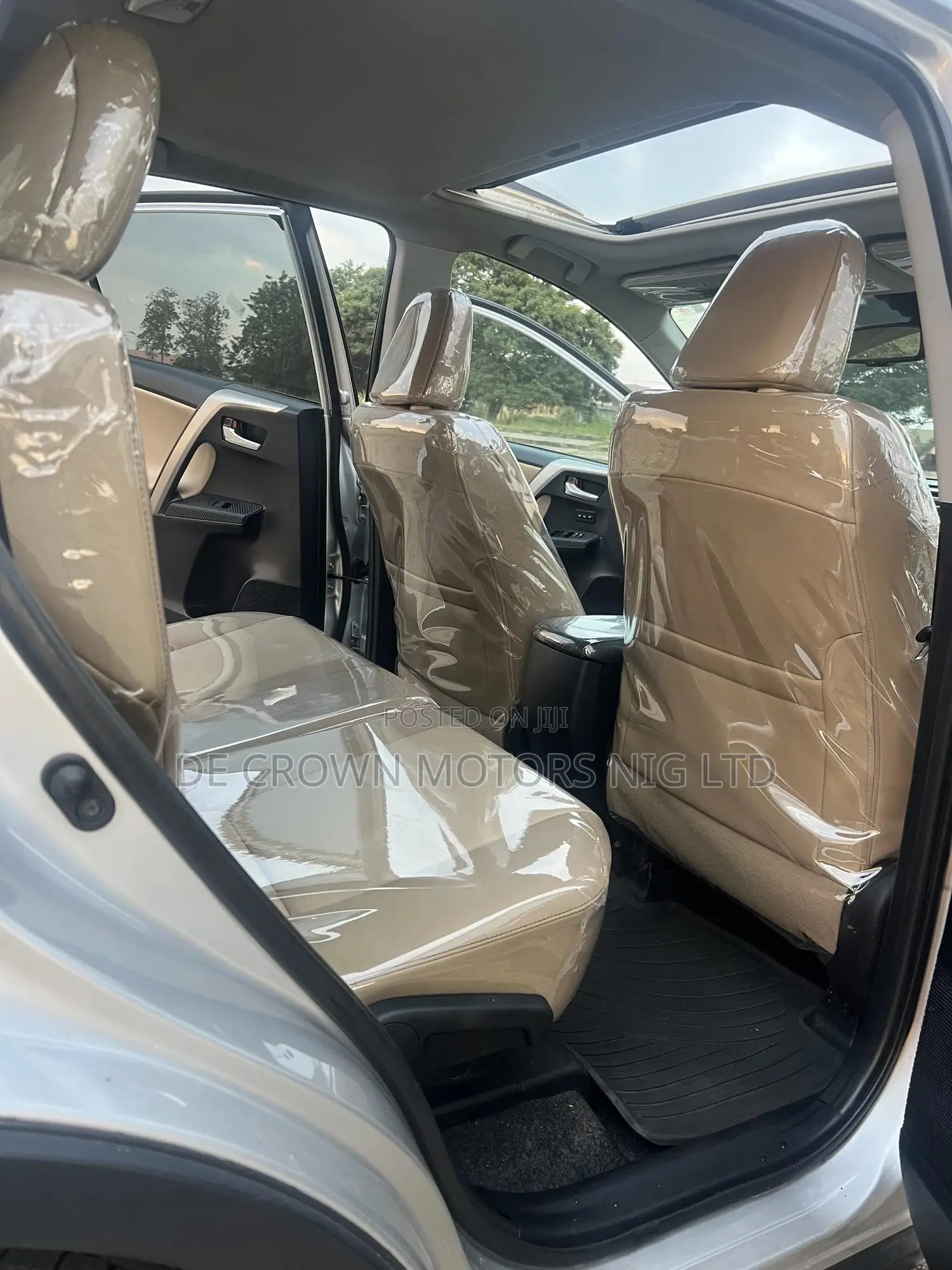 Toyota RAV4 Limited 4dr SUV AWD (2.5L 4cyl 6A) 2014 Silver