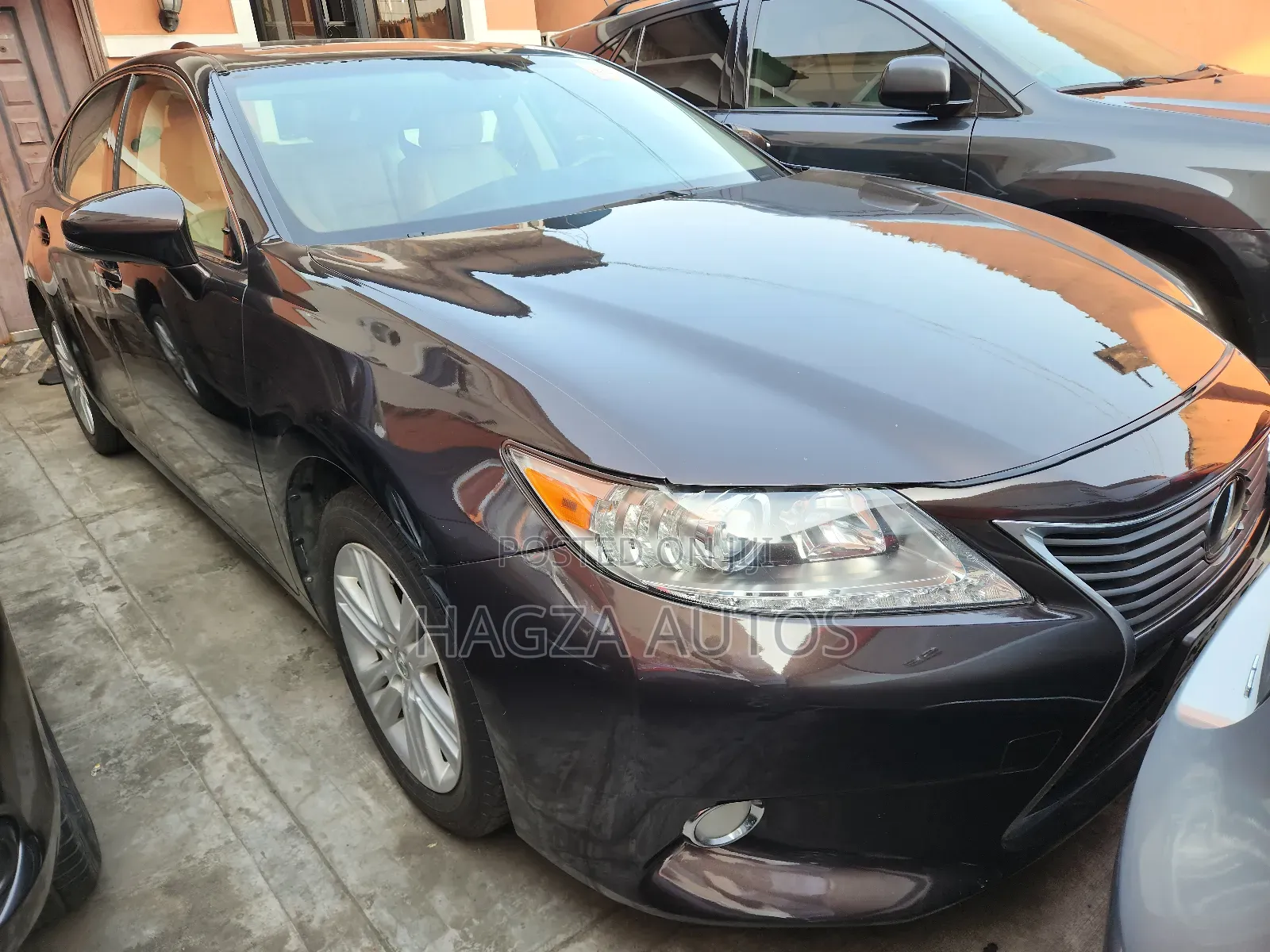 Lexus ES 350 FWD 2013