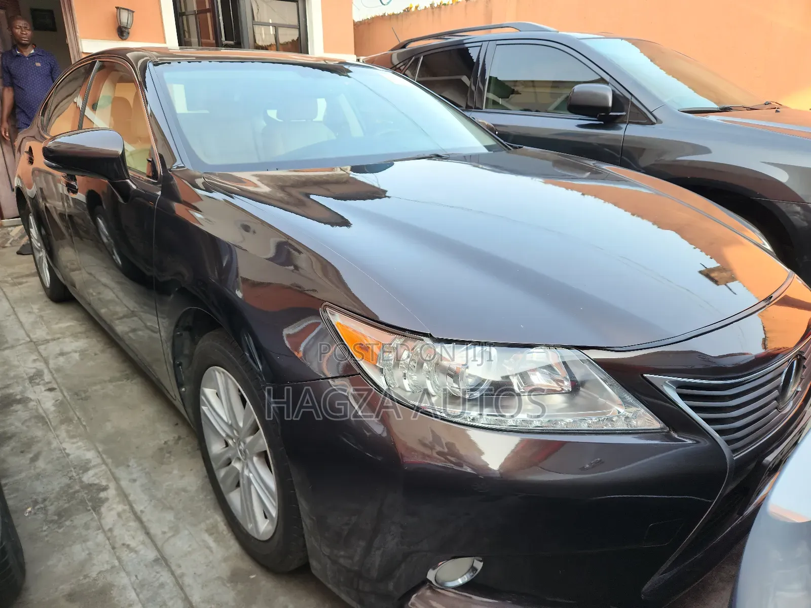 Lexus ES 350 FWD 2013