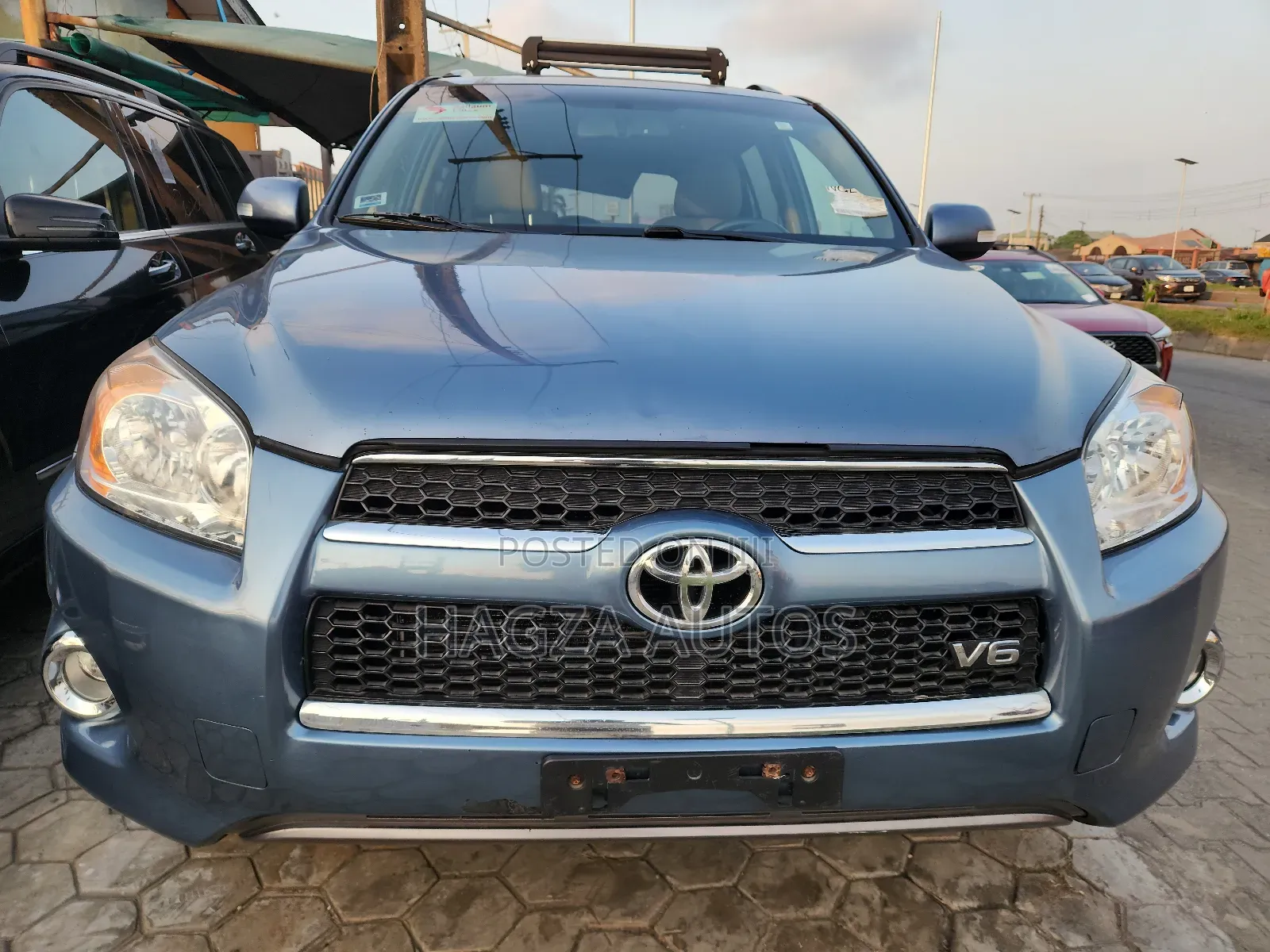 Toyota RAV4 Limited 2011 Blue