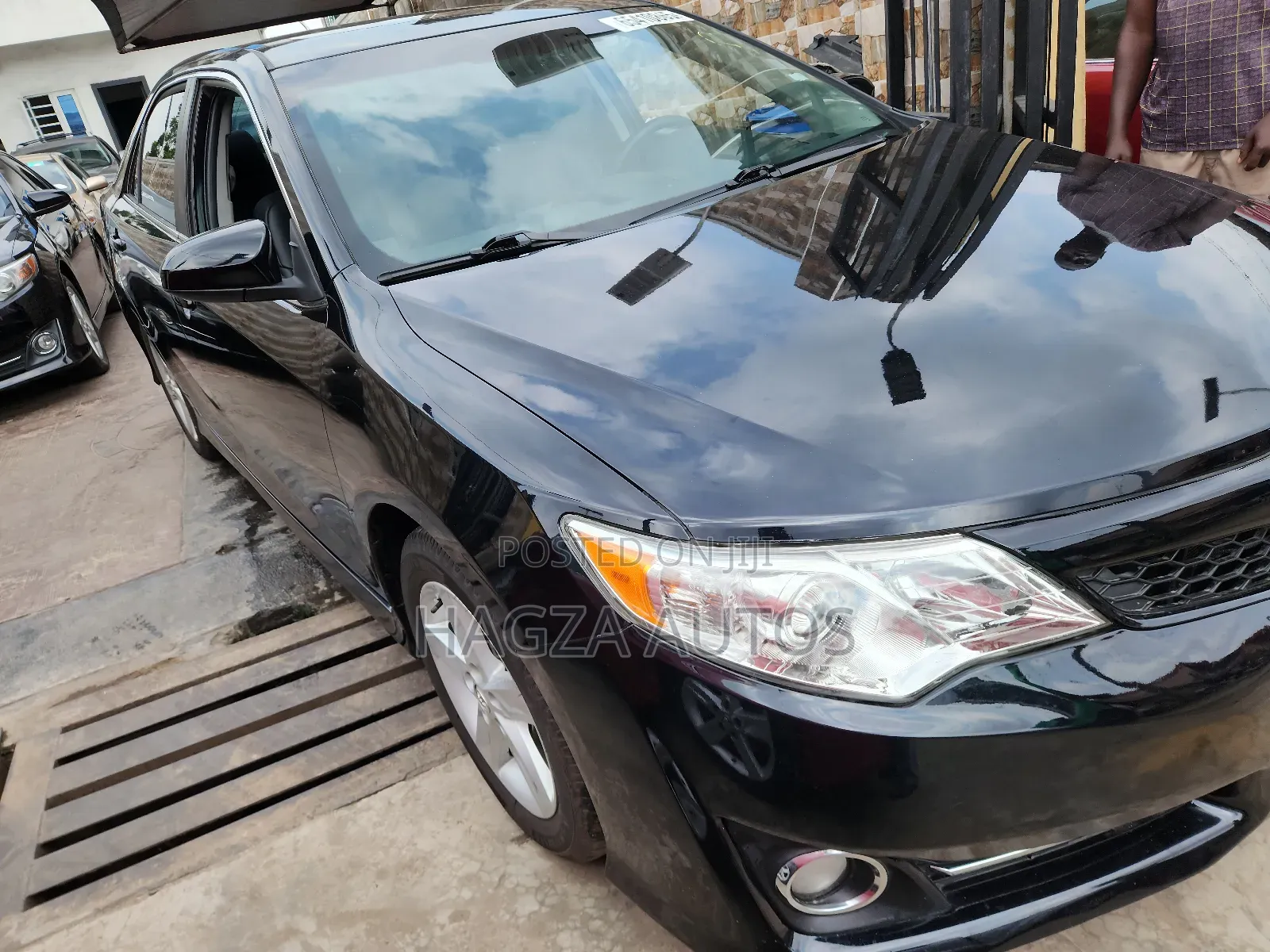 Toyota Camry SE 4dr Sedan (2.5L 4cyl 6A) 2013 Black