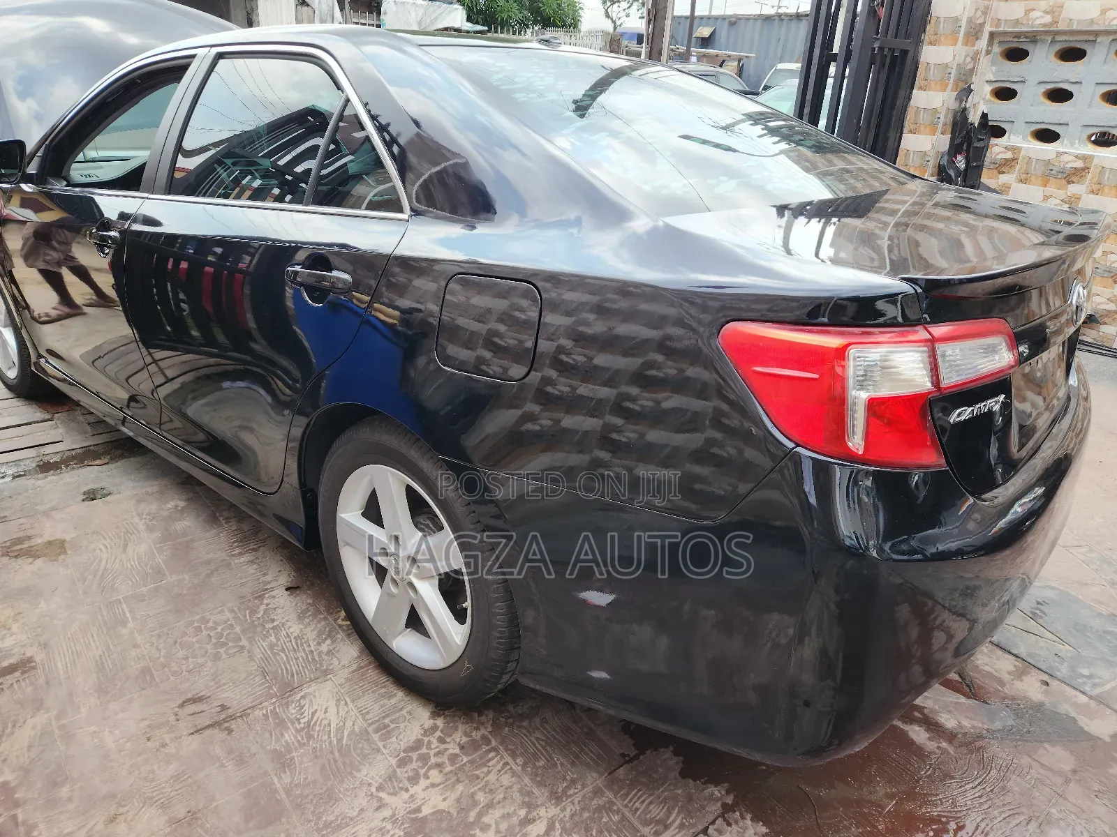 Toyota Camry SE 4dr Sedan (2.5L 4cyl 6A) 2013 Black