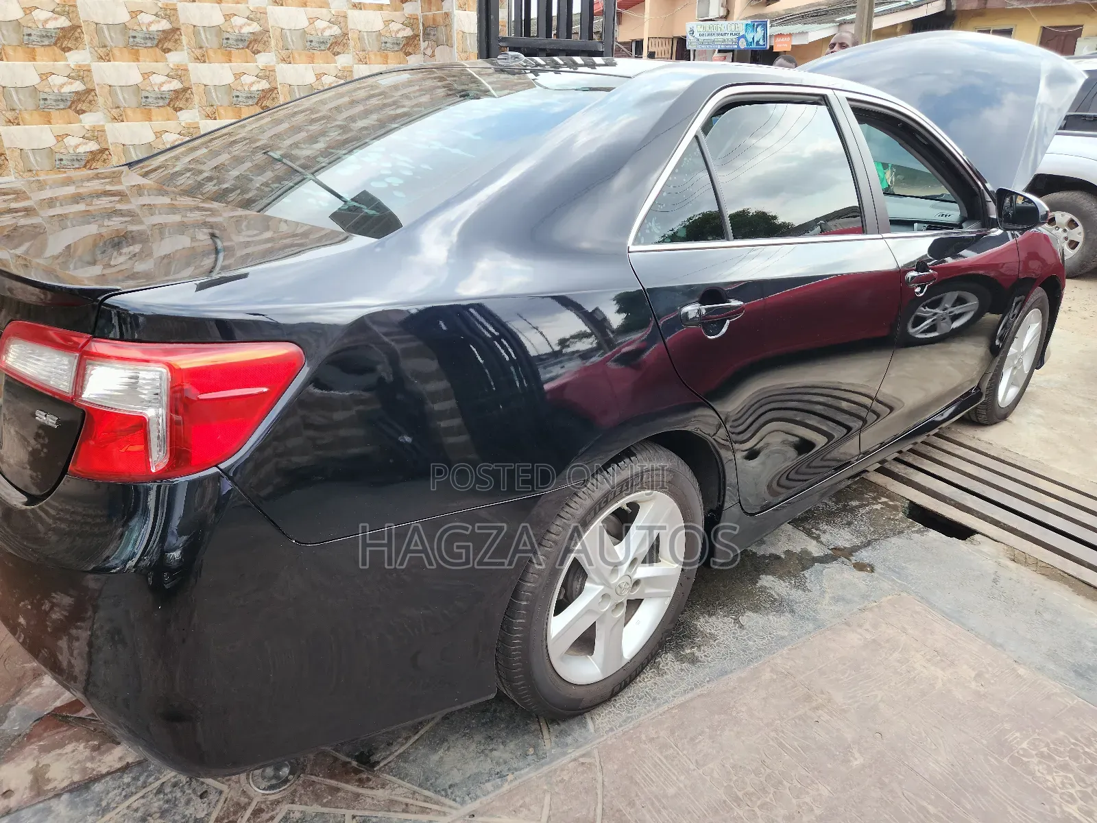 Toyota Camry SE 4dr Sedan (2.5L 4cyl 6A) 2013 Black