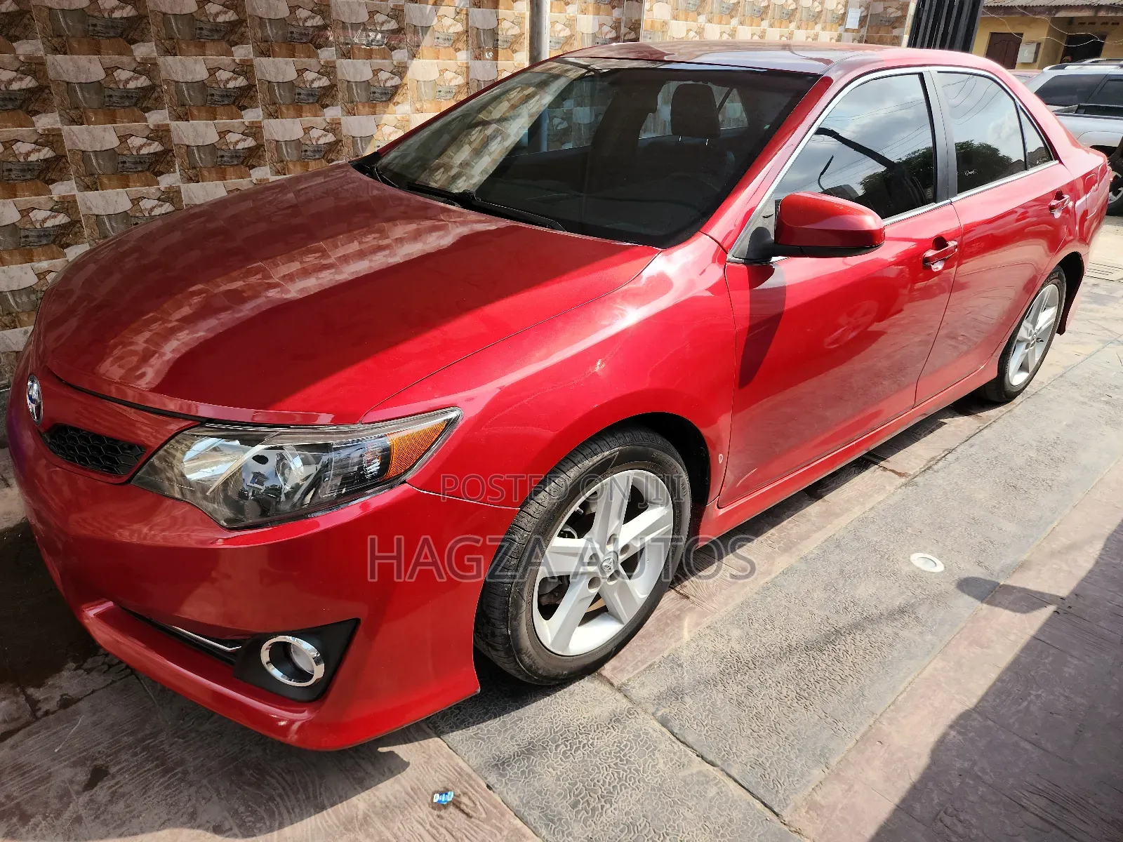 Toyota Camry SE 4dr Sedan (2.5L 4cyl 6A) 2013 Red