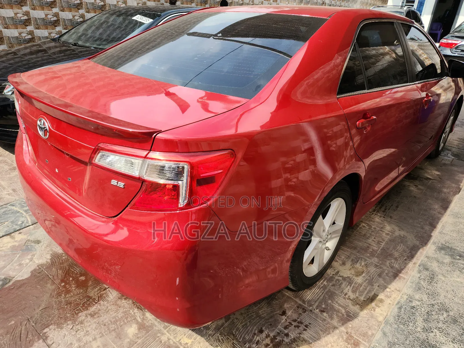 Toyota Camry SE 4dr Sedan (2.5L 4cyl 6A) 2013 Red