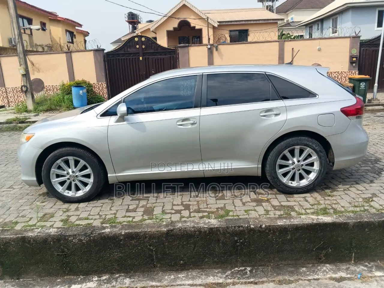 Toyota Venza AWD 2011 Silver