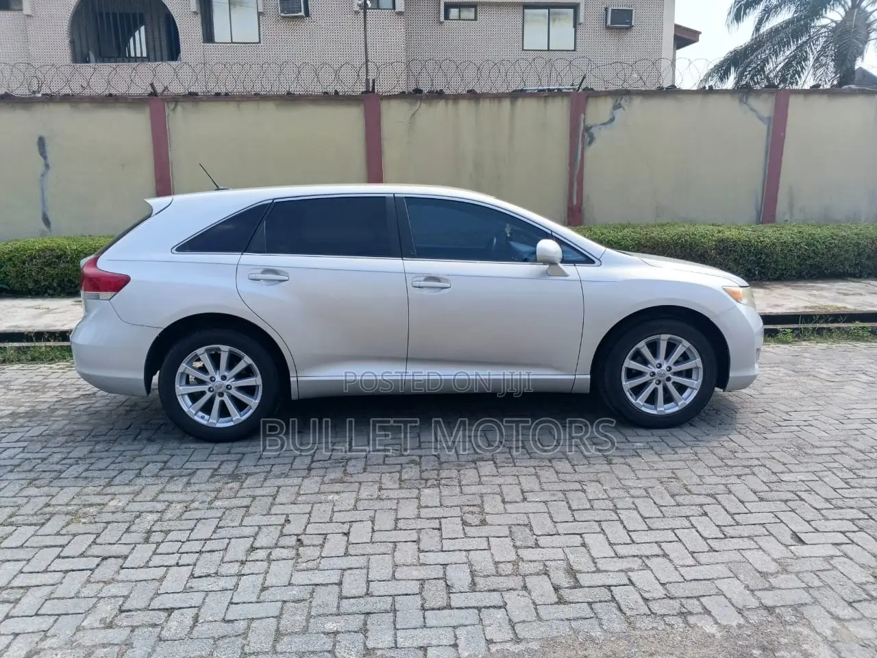 Toyota Venza AWD 2011 Silver