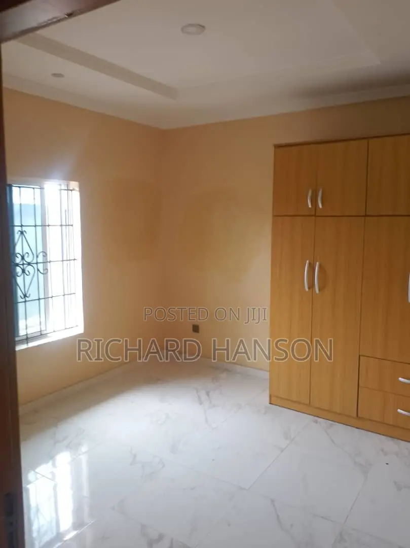 20bdrm Block of Flats in Victoria Island Extension for rent