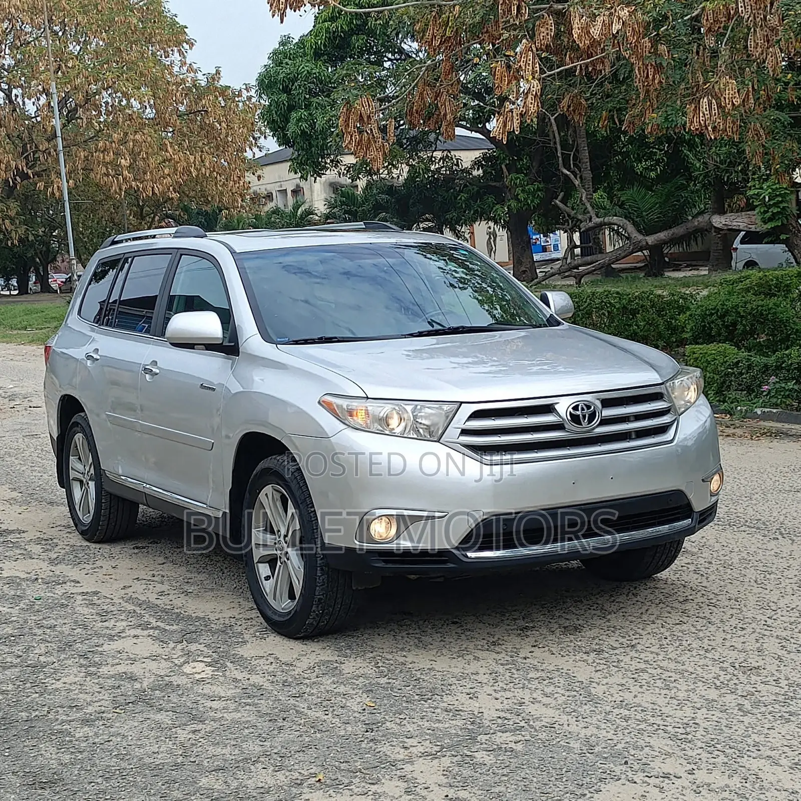 Toyota Highlander Limited 3.5l 4WD 2013 Silver