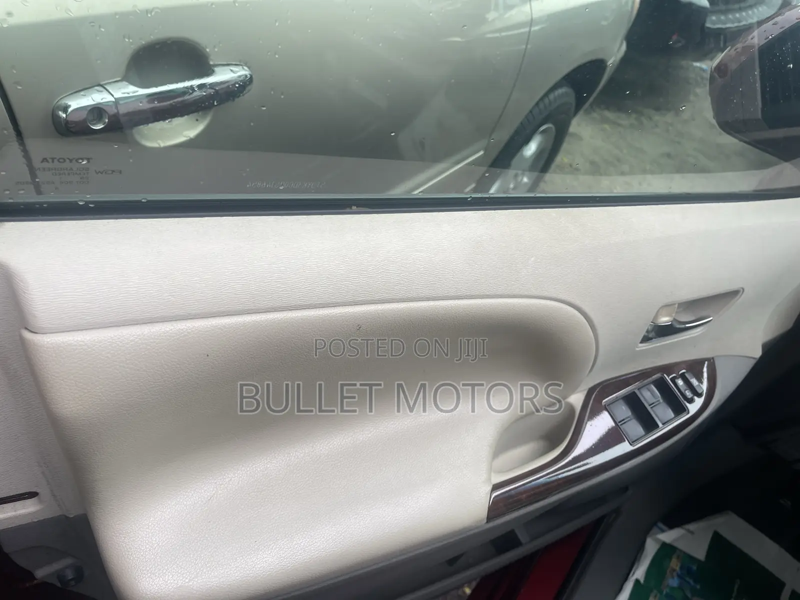 Toyota Sienna XLE 7 Passenger Mobility 2012 Red