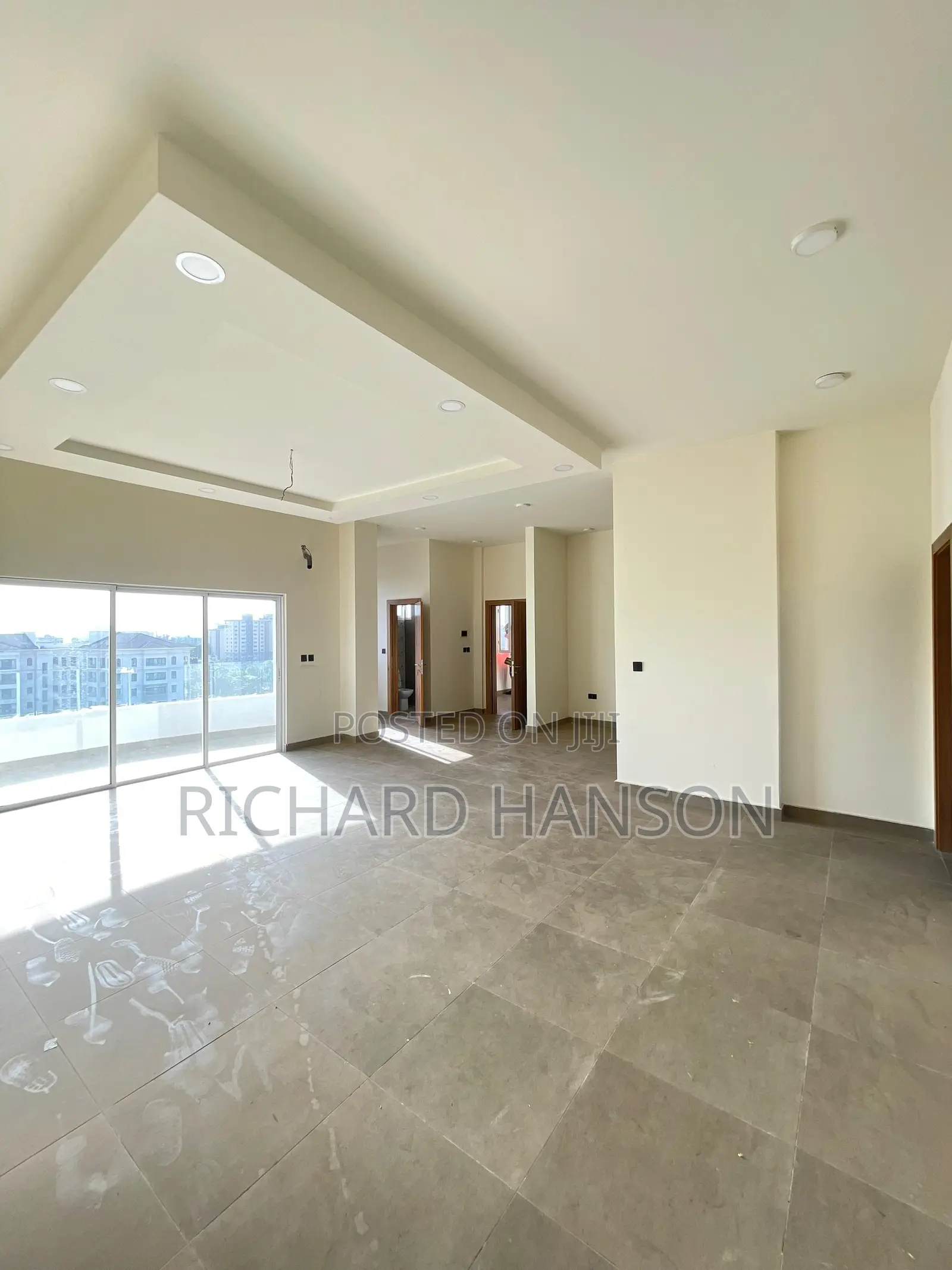 3bdrm Apartment in Adeola Odeku for rent