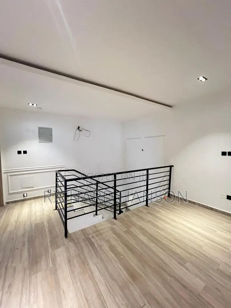 4bdrm Duplex in Lekki Phase 1 for sale