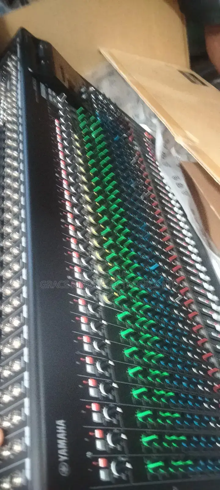 MGP-32 Yamaha Mixers