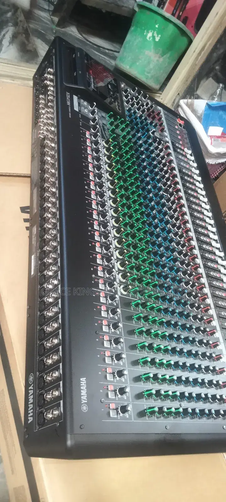 MGP-32 Yamaha Mixers