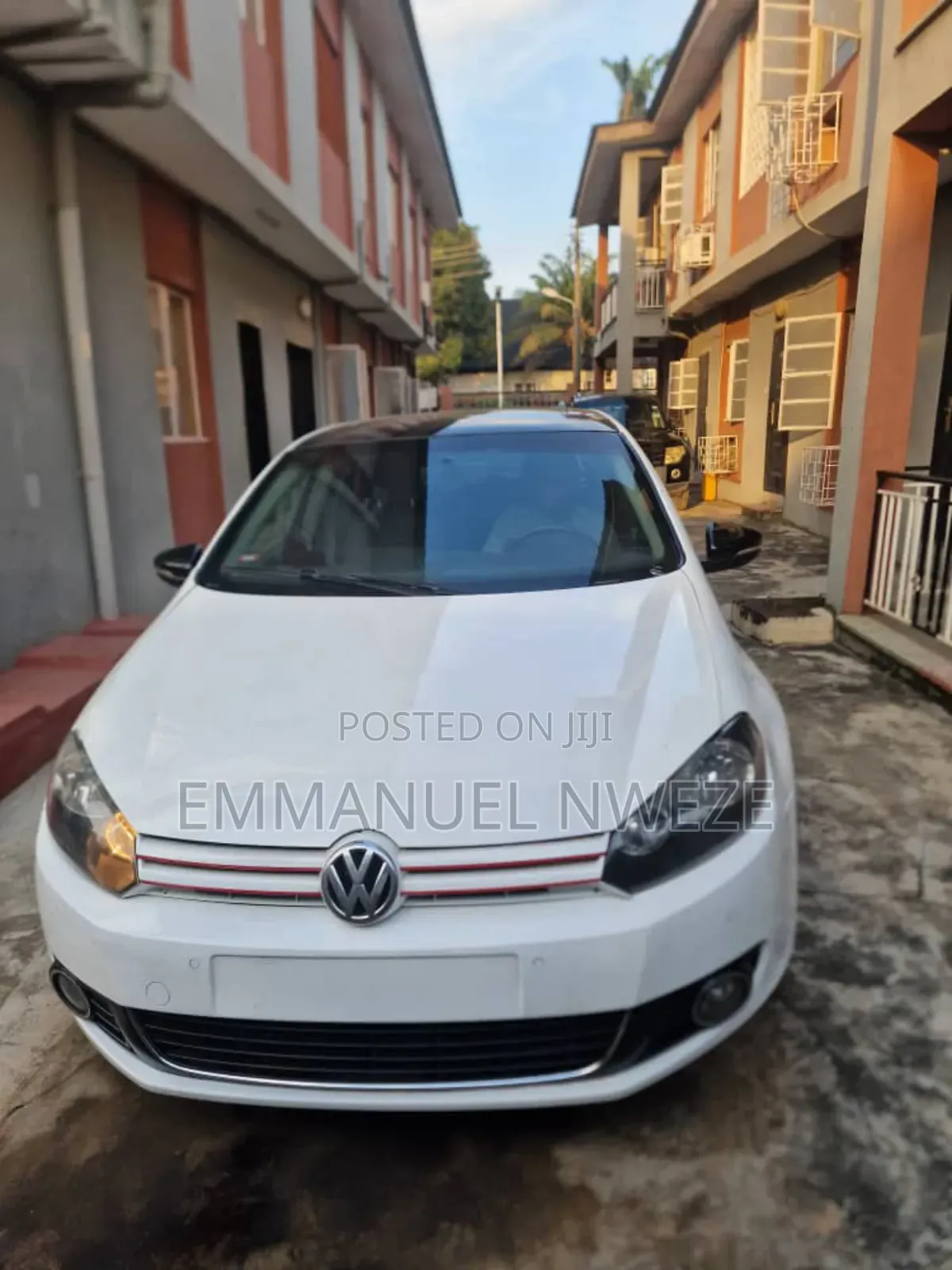 Volkswagen Golf 2.5 5 Door Automatic 2012 White