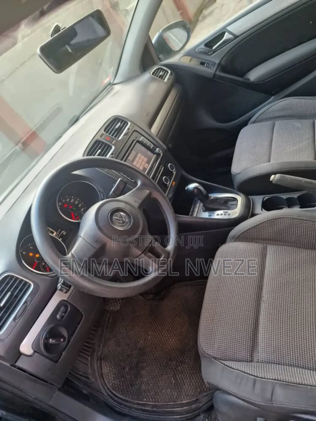Volkswagen Golf 2.5 5 Door Automatic 2012 White