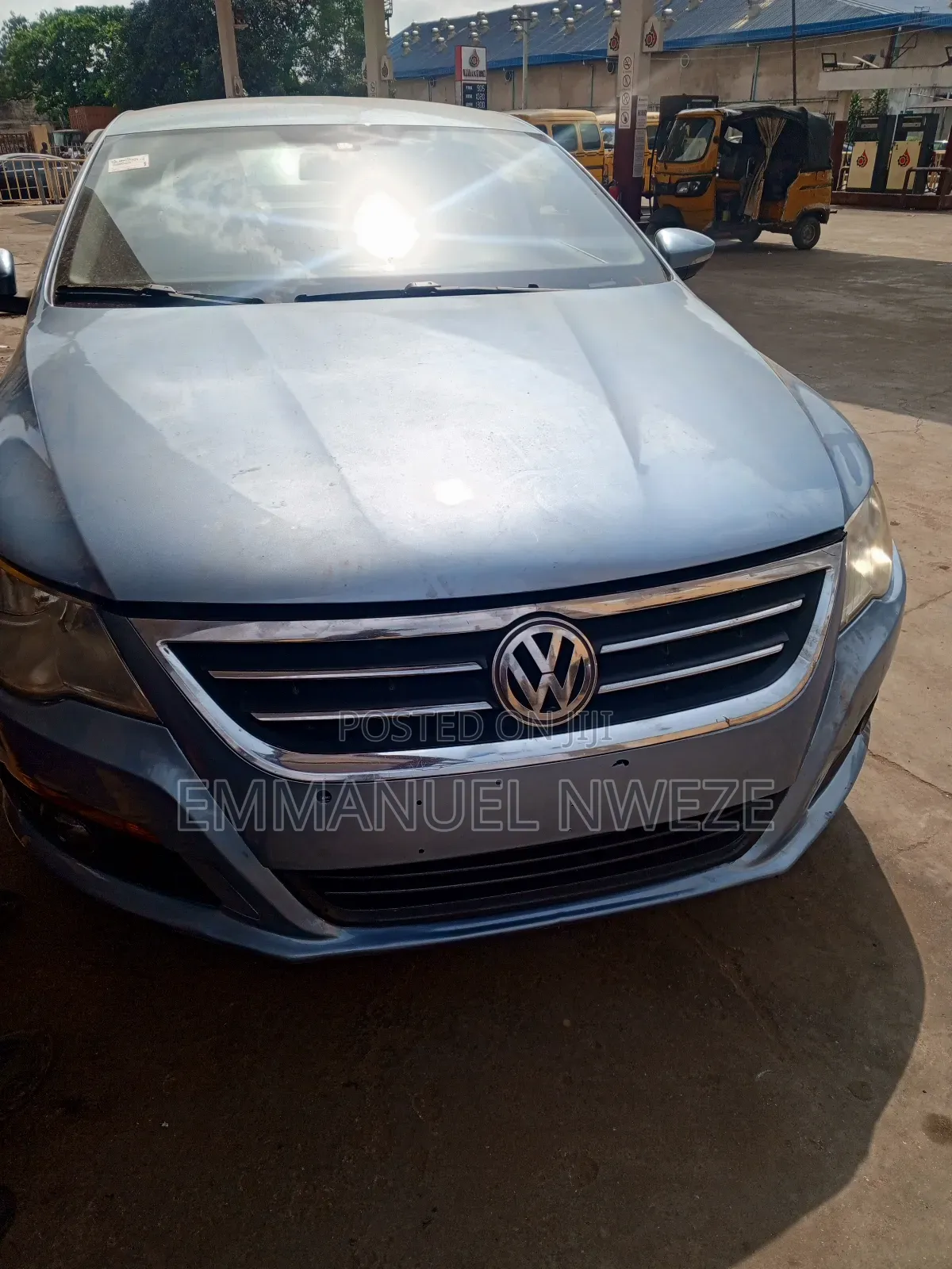 Volkswagen Passat 2.0 SULEV Sedan 2011