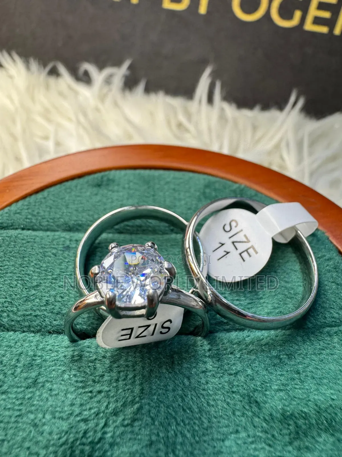 Sparkling Proposal/Wedding Rings Og 7d