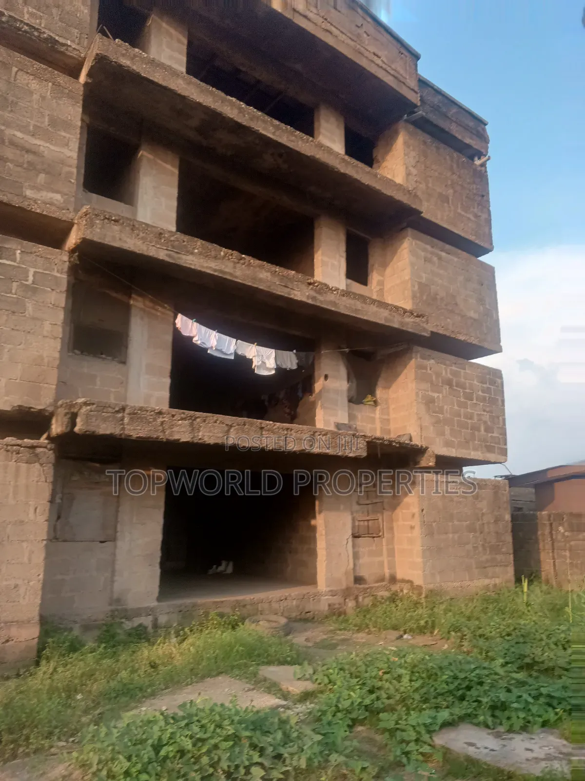 3bdrm Block of Flats in Alakuko Ifako for sale