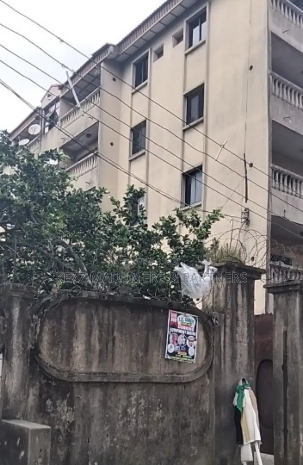 8bdrm Block of Flats in Imo Avenue Ext, Aba, Port-Harcourt for sale