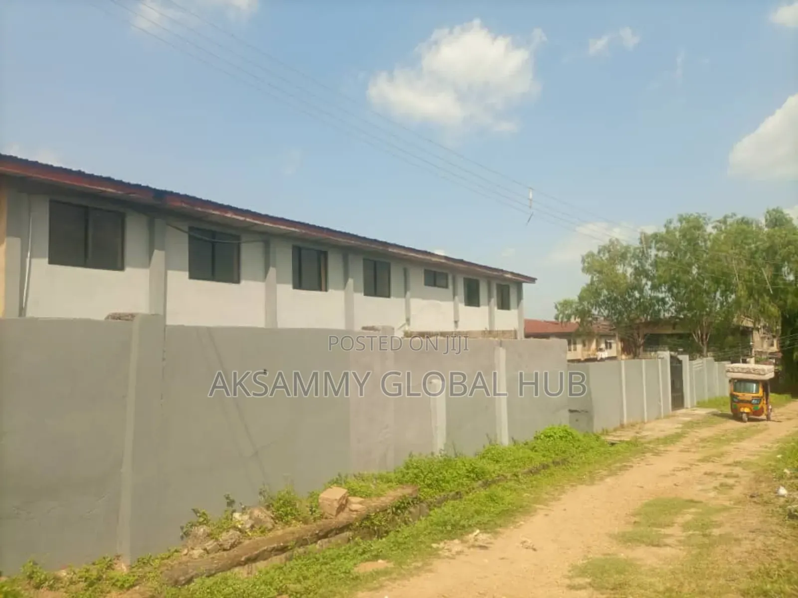 20bdrm Block of Flats in Ibadan for sale