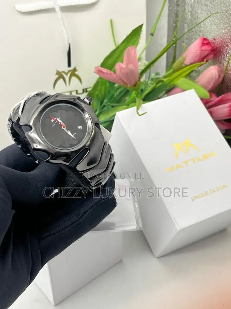 Matturi Quality Men Chain Strap Wristwatch