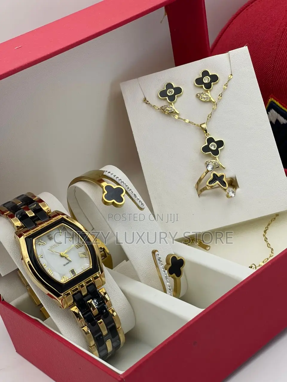 Cartier Quality Ladies Chain Strap Wristwatch